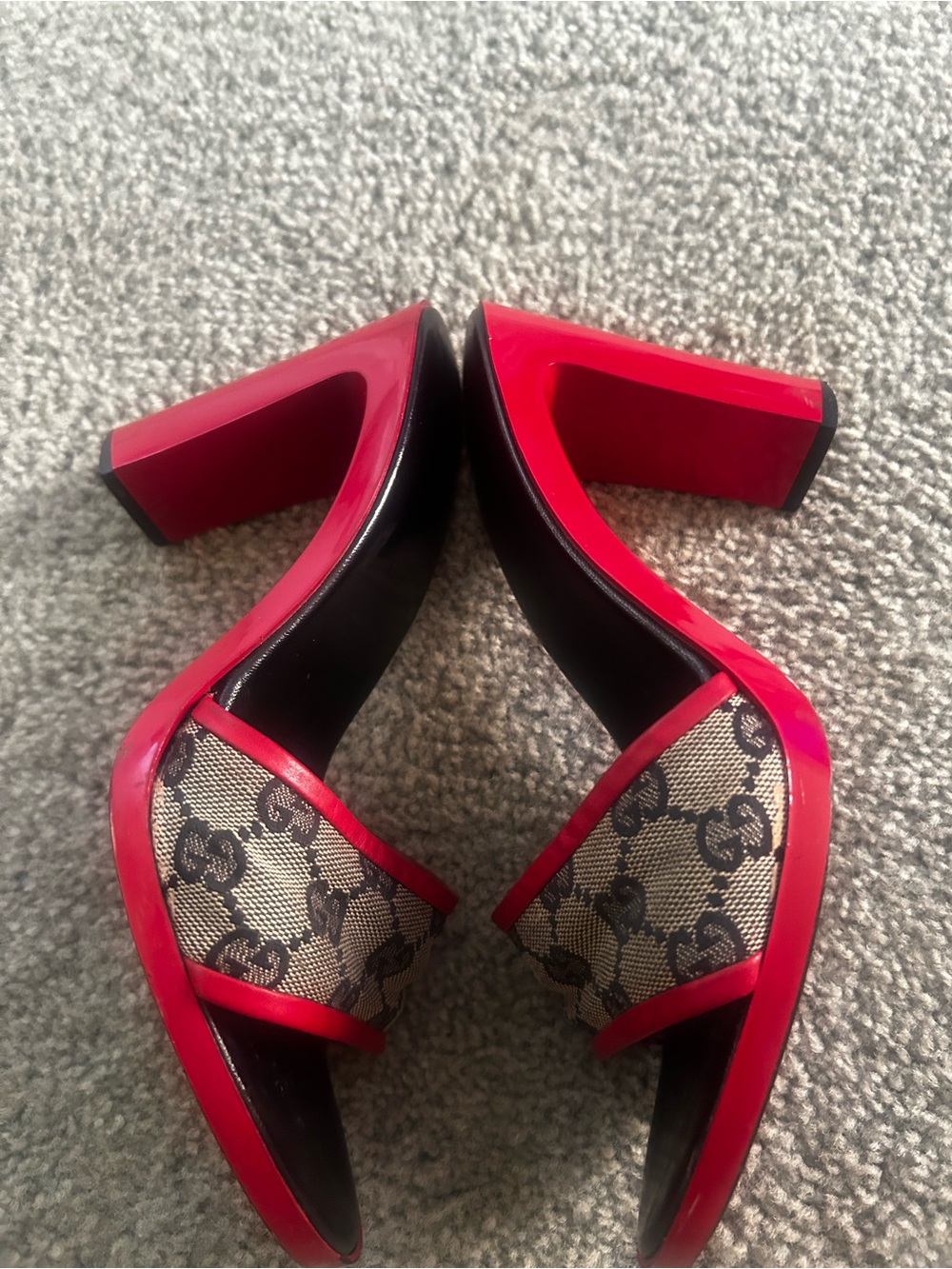 Authentic Gucci Beige Monogram Slide Heels with Red Trim - Picture 4 of 17